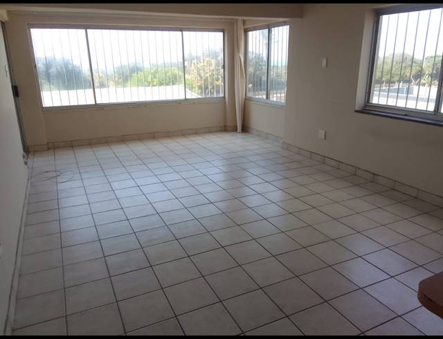 3 BEDROOM APARTMENT RENTED IN AMANZIMTOTI